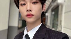 Phía trước có vần điệu trầm trầm dành cho trẻ thơ nhưng lại bị mắc lại ở phía sau dọa đứa trẻ đang k
