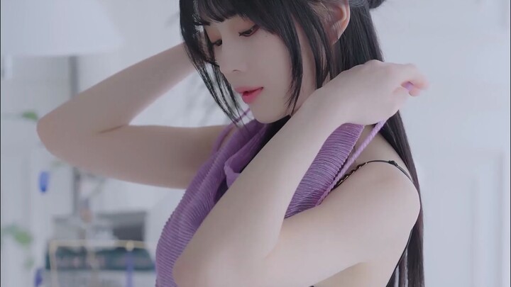 Set đồ váy bánh gato & váy hở lưng của chị HeeSol