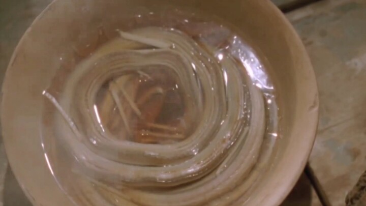 Daging ular aja aku nggak berani lihat, tapi kok masih banyak orang berebut makan! #RajaCatur#NickCh