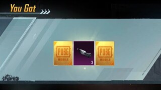 I got free 3 materials for upgrading my weapon 😍