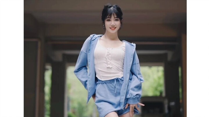 ทุกสิ่งทุกอย่างเป็นกลอนเปล่า