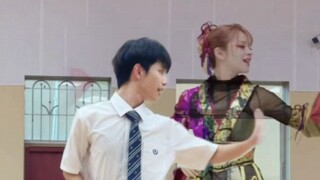 和小美一起讴歌烂熳