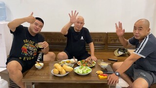 Bò Lúc Lắc Cổ Vũ Euro Cùng Người AE Khá Ngụp