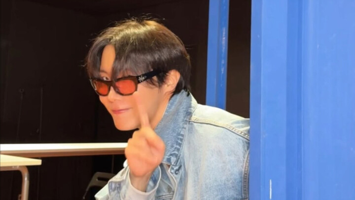 RIWOO Kim Woon-hak x J-Hope thử thách “Count To Love”