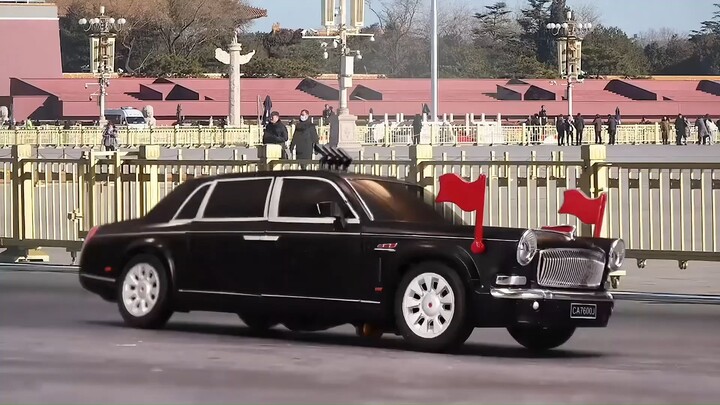 Review car deformed flag bearer，Cheers to the prototype car！