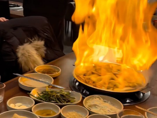 Grilling meat with Flame Palm?!