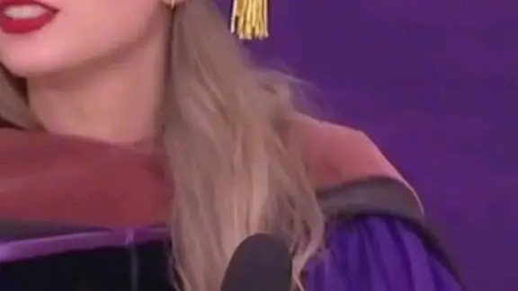 Taylor swift graduation speech