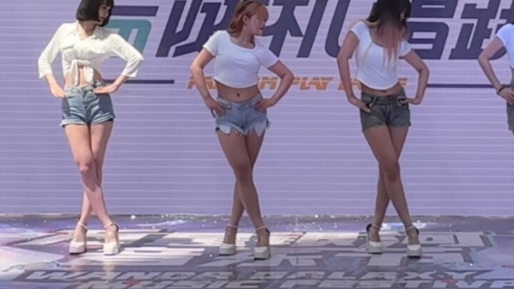 【SISTAR-Shake it】All members have long legs and are 170+cm tall! A roadshow that brings you a strong