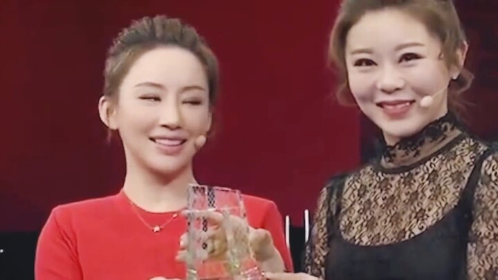 Xin chào mọi người, tôi là nữ hoàng bi-a Pan Xiaoting và tôi đang ở đây tại Bilibili!