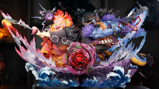 Kaido + Big Mom's combined skill [Sea Domination] opens the sky and splits the island;
