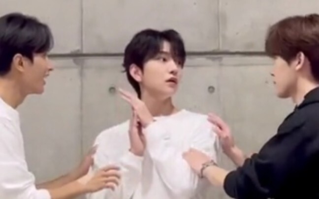 Bayi 🥺 kau adalah seekor babi kecil 🥺