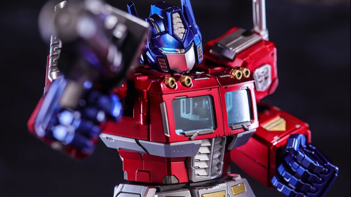 Tôi chỉ thích những cây cột màu kim loại! Bruko Transformers Legend Edition Optimus Prime chia sẻ sả