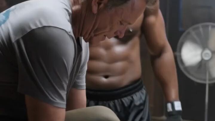 An MMA Kid Paid a Farmer $500 for Three Minutes of Free Punches — Then the Farmer Slowly Straightene