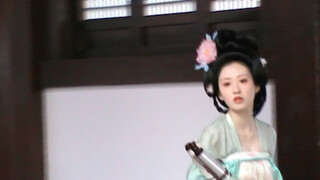 Help! The DV shot of Hanfu is so amazing! It looks like the beauty of the Tang Dynasty in the old dr