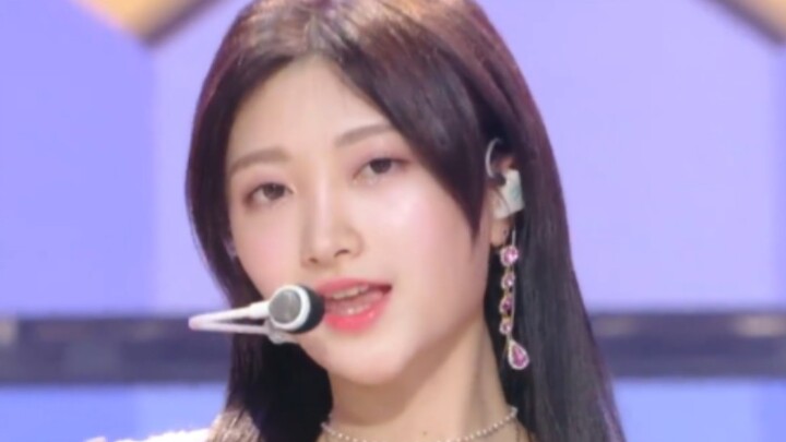 999-member China-Japan-Korea girl group ILY:1 – “Twinkle Twinkle” Comeback Stage | 230127