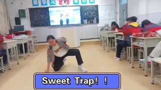 ［SNH48］五年老聚在学校元旦的翻跳（Sweet Trap ）