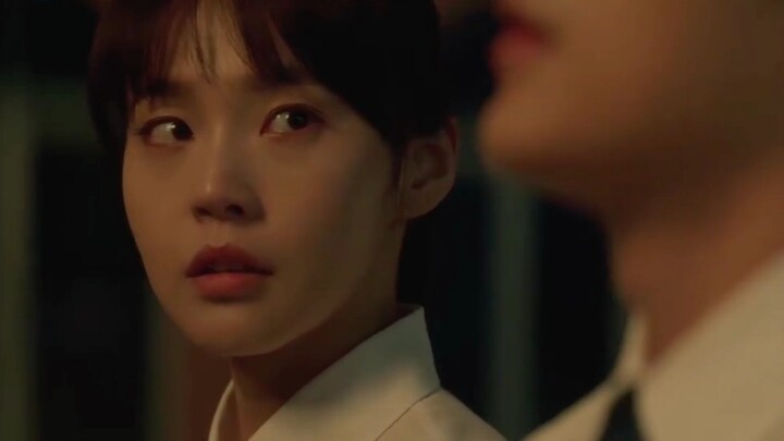 Lần này, cô thực sự sợ mất anh ấy! ○ Nửa đêm bị đâm cho sững sờ! Cảm giác nhập vai quá mạnh, đang kh