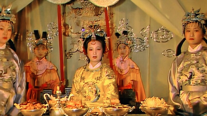 [A Dream of Red Mansions] Jia Yuanchun's Wardrobe - Once she entered the palace gate that was as dee