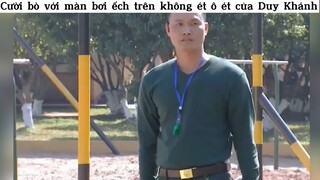 Cười bò với màn bơi ếch trên không của duy khánh