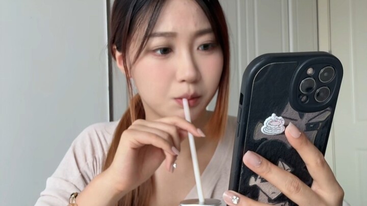 Làm ơn mà, em trai ơi, tha cho cô ấy đi...