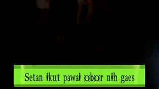 Hantu gabut ikutan pawai obor