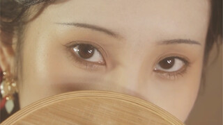 "เธอดูเหมือนบทกวีราชวงศ์ซ่งที่เท่มาก"