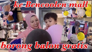 Panen balon di mall 😍