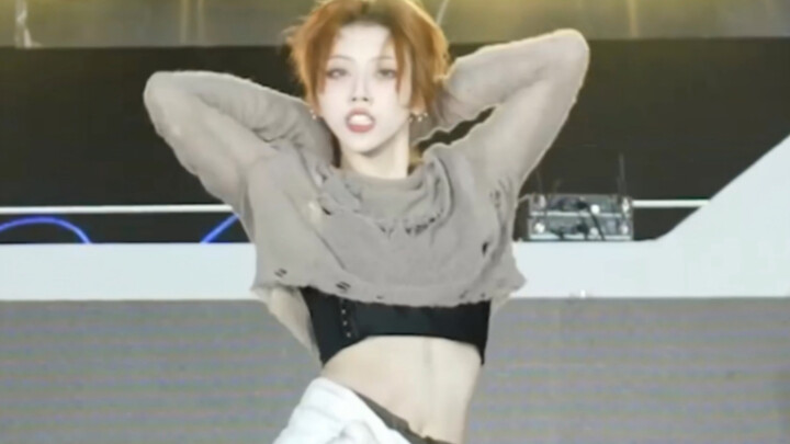 ถ้าจิ้งจอกไม่แสดงพลังออกมา มันจะคิดว่าฉันเป็นแมวส้มเหรอ?! (Fire-2ne1)