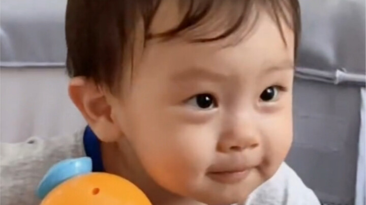 Who understands the joy of raising a child online? !