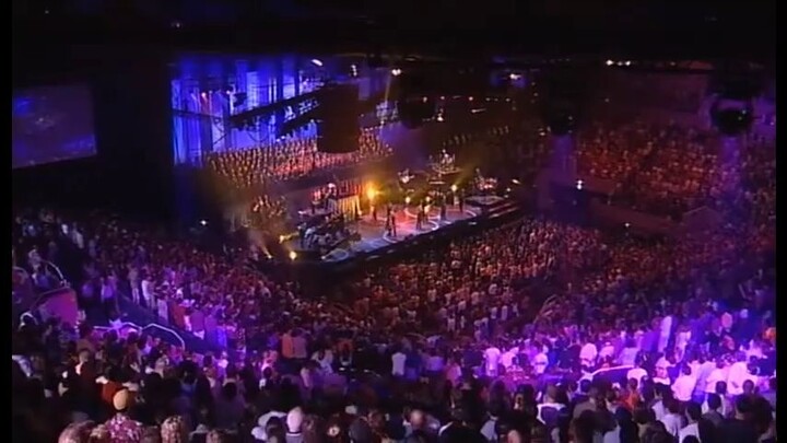 Hillsong - 2001 - You Stand Alone & Irresistible