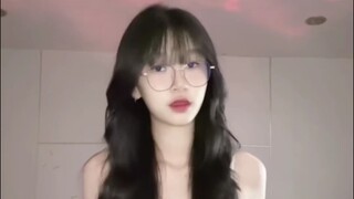 melorot dikit