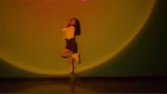 [Cover Dance] Cinta Sedang Krisis - Ju Jingyi｜Tarian gadis manis wajib diikuti｜Tidak sabar untuk men