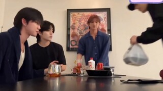 [Junpachi] Saya sangat suka cara Anda menggunakan panggilan terenkripsi dalam bahasa Mandarin 555