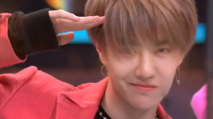 Vua nhảy nhóm nữ!!! Vương Nhất Bác! Không phục thì vào xem đi!