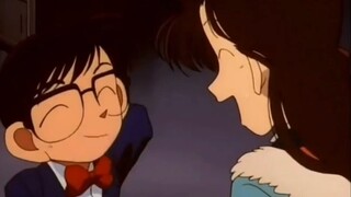 Xiaolan: Kamu memang Shinichi.Conan: Ya...
