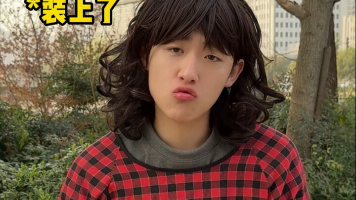 Menemui seorang mahasiswa yang menjual burger sosis tepung kanji