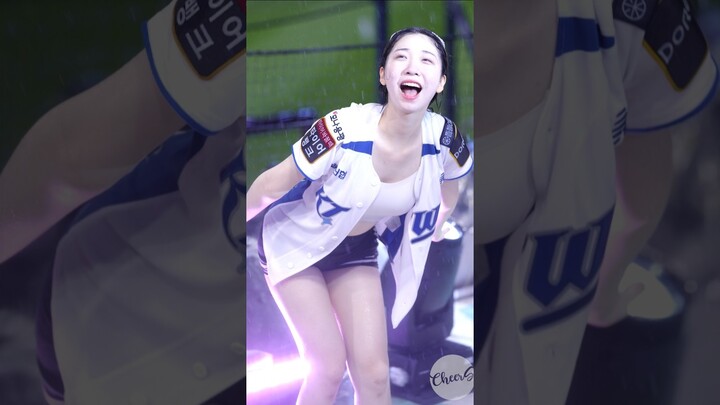 18살 막내도 소리질러~ 장유진 치어리더 Jang Yujin Cheerleader