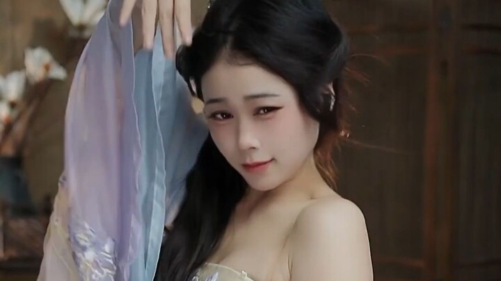 Vạn Vật Sinh Bạch Kỳ Niên