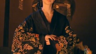 سبب عدم قدرة تشي وي على الرقص على أغنية "afterlike" هو أنها مزيفة.