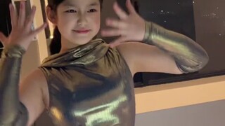 Gadis imut berukuran sedikit gemuk sangat cantik~ Bohongin kamu untuk punya anak perempuan