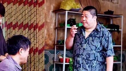 Một lời hứa đã khiến anh phải gồng mình bước tiếp, bao nỗi nhọc nhằn dọc đường từng chút một xâm chi