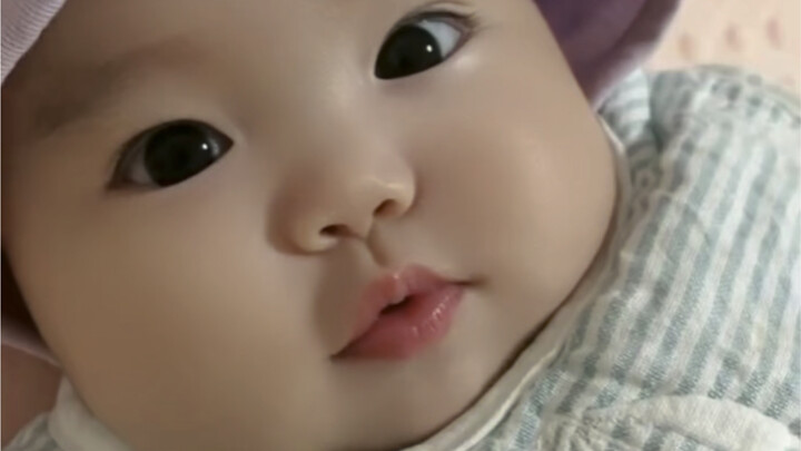 เมื่อปีที่แล้วมันเพิ่งจะเริ่มงอกในท้องของฉัน…