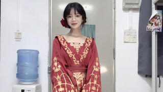 The crazy vibe of trying on wedding dresses in college