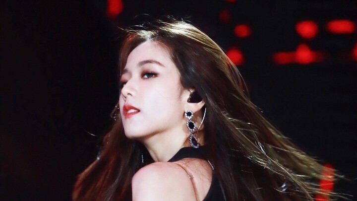 [Jisoo] Ngôi sao Hàn Quốc mê hoặc lòng người