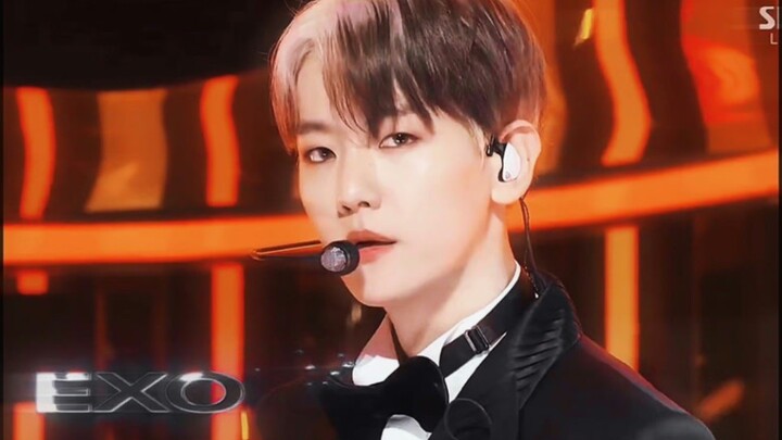Seluruh anggota tampil memukau dalam balutan setelan! Penampilan panggung EXO untuk lagu baru “Cream