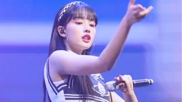 爱豆突然放下话筒！并决定整个活儿