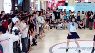 คืนนี้เป็นปีอะไร เต้นกันให้สุดเสียงกับเพลง Sakamichi song cut [Yulin Random Dance]