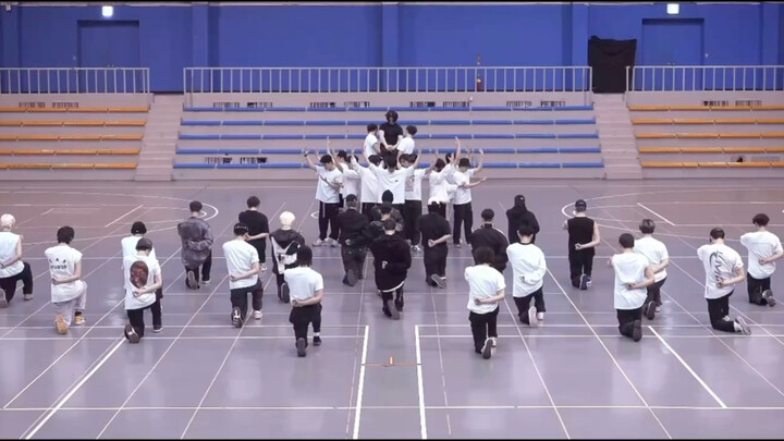 มาตรฐานระดับ A ฉบับห้องฝึกเต้นของเพลง “super” สุดสะเทือนใจ รายละเอียดท่าเต้นชัดเจนมาก
