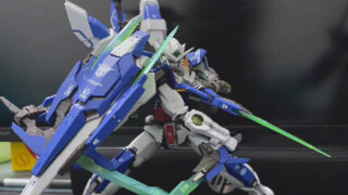 Tạm dừng để học các tư thế, cách chơi Gunpla (Người Bạn Mẫu) đúng cách