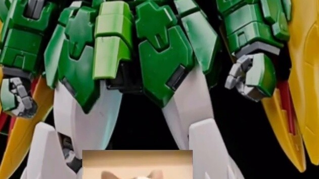 Lihat bagaimana aku meyakinkan istriku untuk membelikanku Gundam!